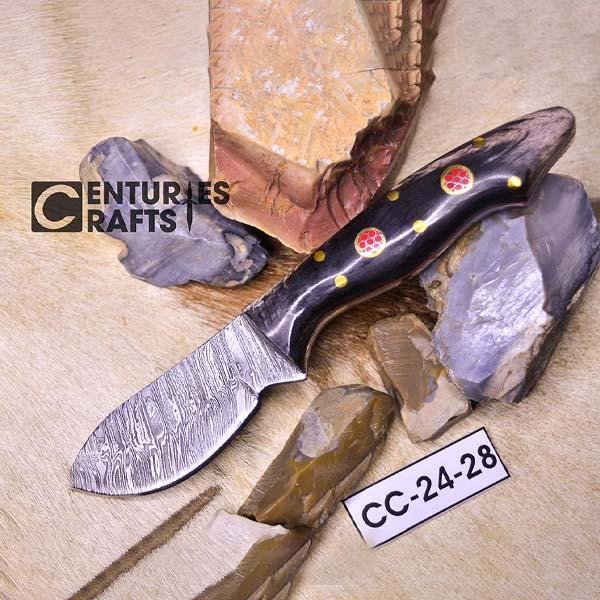 Hunting Ready: 6.5-Inch Damascus Steel skinning Knife